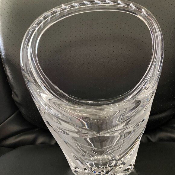 Vintage European cut crystal lead basket. - Picture 5 of 5